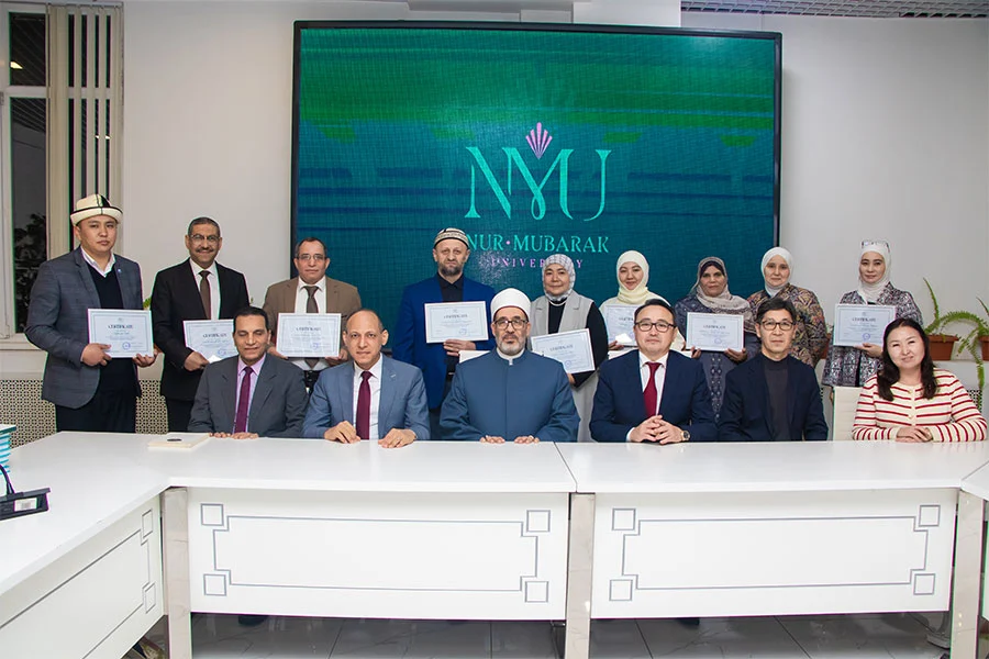 Қырғызстандық докторанттар Нұр-Мүбарак университетінде ғылыми тағылымдамадан өтті